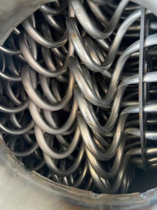 高品质 304/316 SS 阵列盘管热交换器 - 工业用途定制尺寸